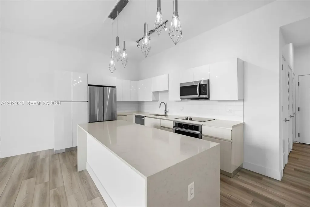 101 Diplomat Parkway Hallandale Beach FL 33009