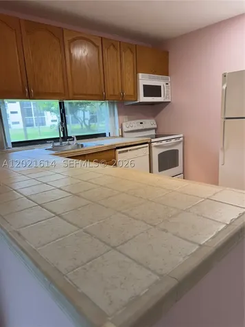 17011 N Bay Road Sunny Isles Beach FL 33160