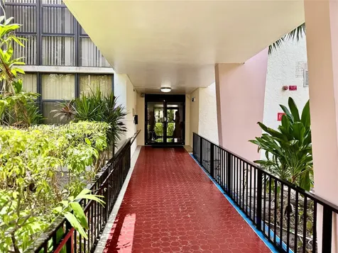 17011 N Bay Road Sunny Isles Beach FL 33160