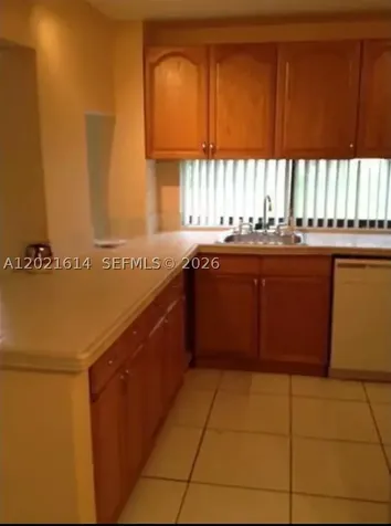 17011 N Bay Road Sunny Isles Beach FL 33160
