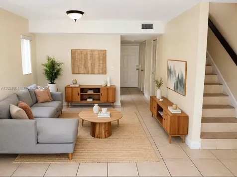 8650 SW 109th Avenue Miami FL 33173