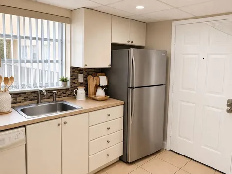 8650 SW 109th Avenue Miami FL 33173