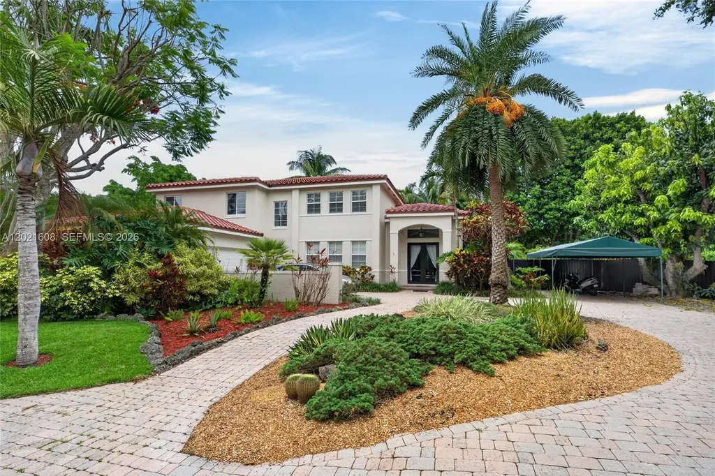 8204 SW 171st Street Palmetto Bay FL 33157