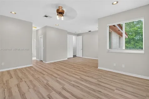 8204 SW 171st Street Palmetto Bay FL 33157