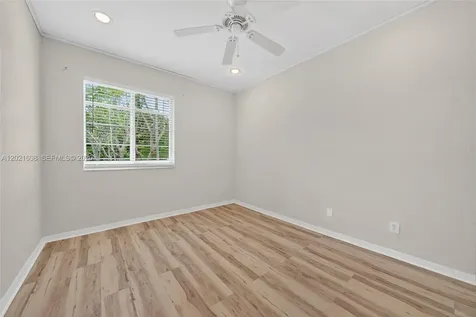 8204 SW 171st Street Palmetto Bay FL 33157