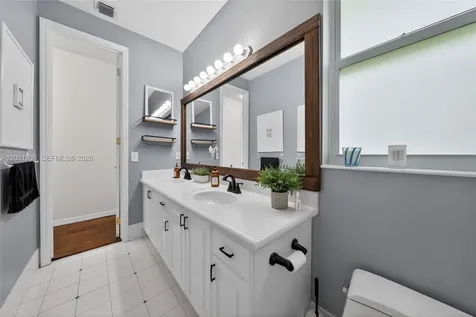 8204 SW 171st Street Palmetto Bay FL 33157