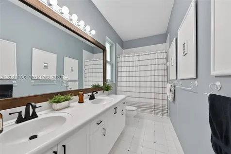 8204 SW 171st Street Palmetto Bay FL 33157