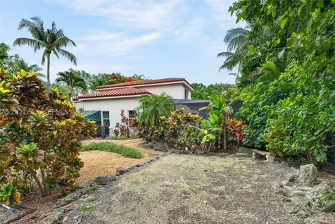 8204 SW 171st Street Palmetto Bay FL 33157