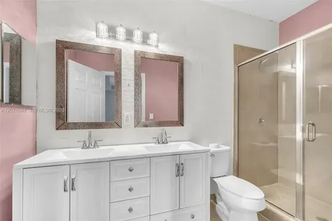 207 SE 37th Place Homestead FL 33033