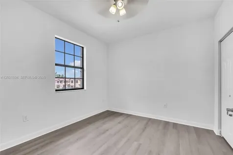 207 SE 37th Place Homestead FL 33033