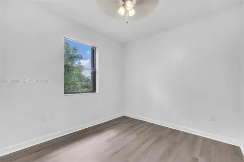207 SE 37th Place Homestead FL 33033