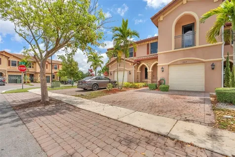 207 SE 37th Place Homestead FL 33033