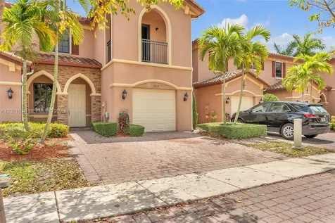 207 SE 37th Place Homestead FL 33033