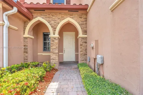 207 SE 37th Place Homestead FL 33033