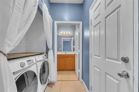 207 SE 37th Place Homestead FL 33033