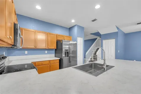 207 SE 37th Place Homestead FL 33033