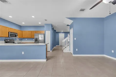 207 SE 37th Place Homestead FL 33033