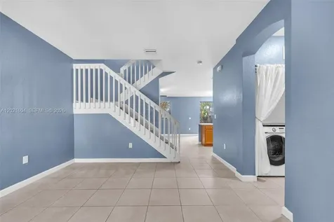 207 SE 37th Place Homestead FL 33033