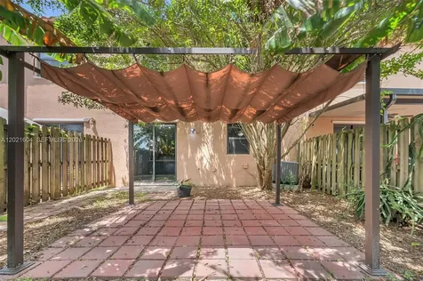 207 SE 37th Place Homestead FL 33033
