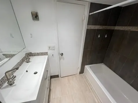 9715 Fontainebleau Boulevard Miami FL 33172