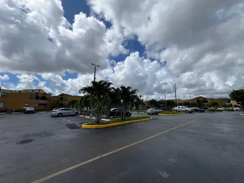 9715 Fontainebleau Boulevard Miami FL 33172