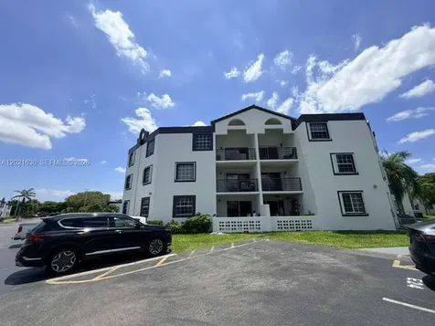 9715 Fontainebleau Boulevard Miami FL 33172