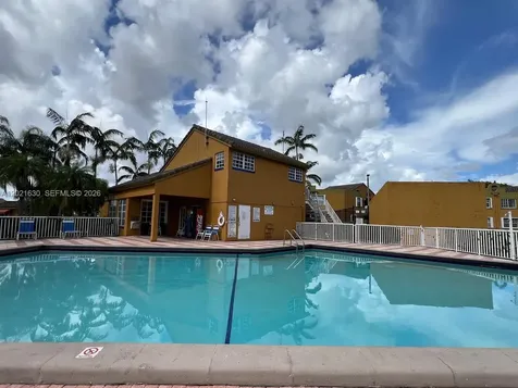 9715 Fontainebleau Boulevard Miami FL 33172