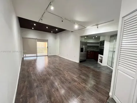9715 Fontainebleau Boulevard Miami FL 33172
