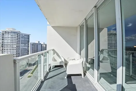 5601 Collins Avenue Miami Beach FL 33140