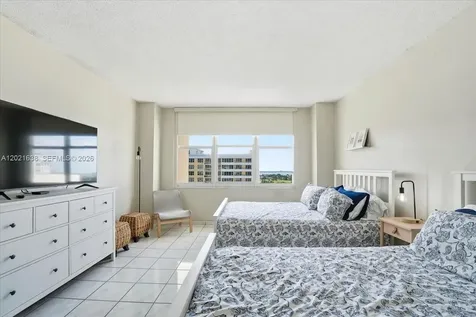 5601 Collins Avenue Miami Beach FL 33140