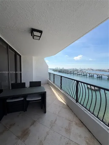 555 NE 15th Street Miami FL 33132