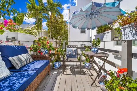 408 W 25th Street Miami Beach FL 33140