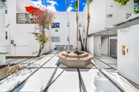 408 W 25th Street Miami Beach FL 33140