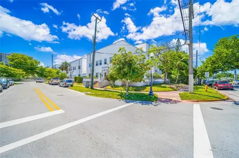 408 W 25th Street Miami Beach FL 33140