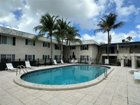 8617 SW 68th Court Pinecrest FL 33156