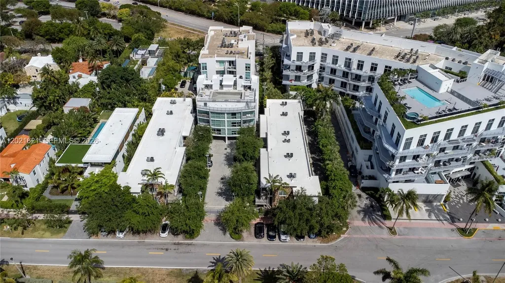 2021 Meridian Avenue Miami Beach FL 33139