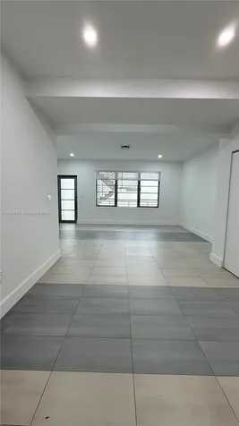 2021 Meridian Avenue Miami Beach FL 33139
