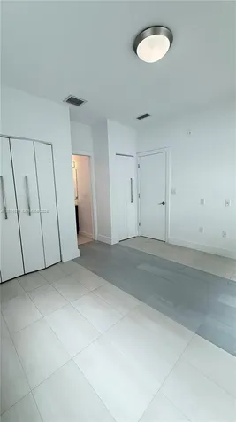 2021 Meridian Avenue Miami Beach FL 33139
