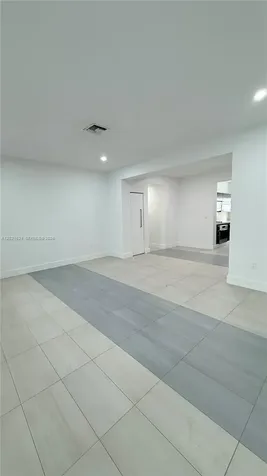 2021 Meridian Avenue Miami Beach FL 33139