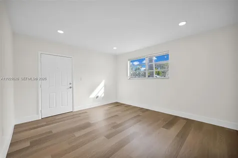 11812 NE 14th Avenue Miami FL 33161