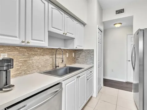 7085 Nova Drive Davie FL 33317