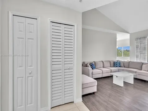 7085 Nova Drive Davie FL 33317