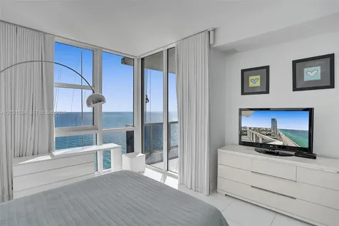 18201 Collins Avenue Sunny Isles Beach FL 33160