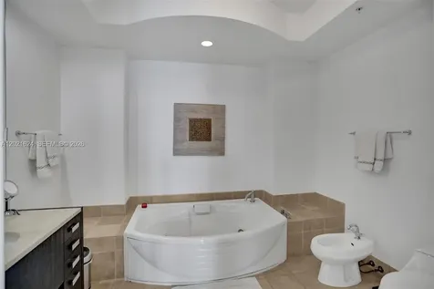 18201 Collins Avenue Sunny Isles Beach FL 33160