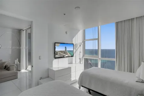 18201 Collins Avenue Sunny Isles Beach FL 33160
