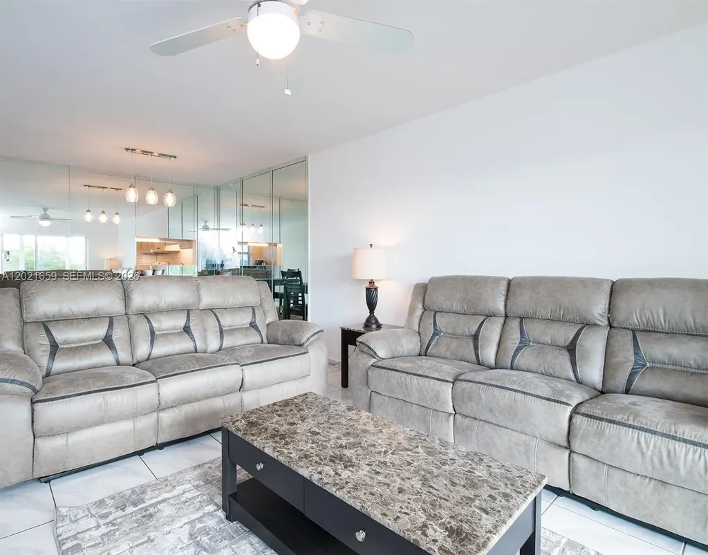 4650 Washington Street Hollywood FL 33021