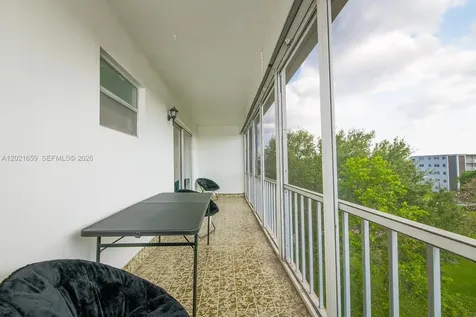 4650 Washington Street Hollywood FL 33021