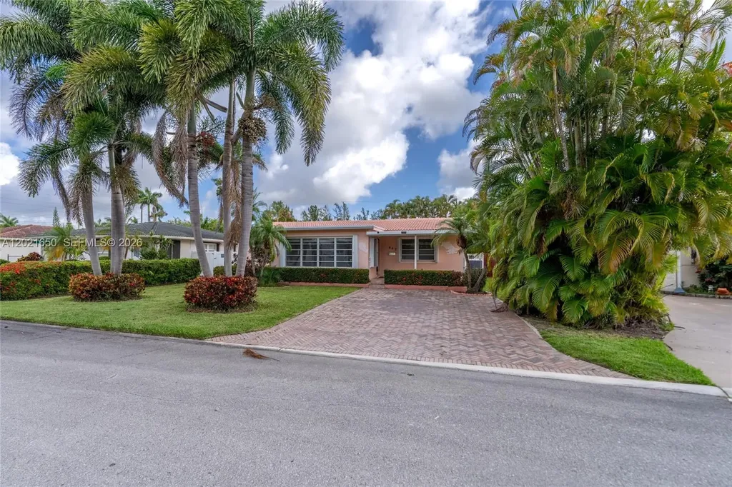 947 Lincoln Street Hollywood FL 33019