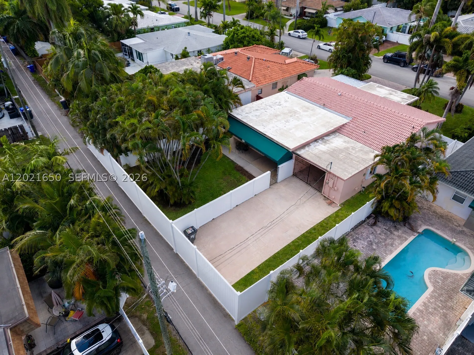 947 Lincoln Street Hollywood FL 33019