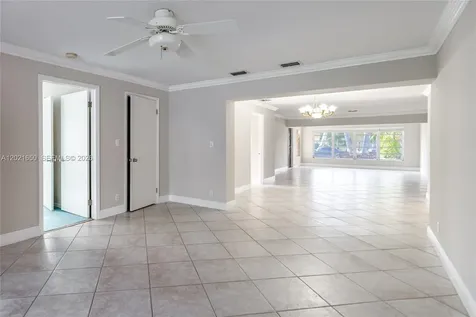 947 Lincoln Street Hollywood FL 33019